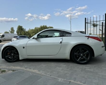 Белый Ниссан 350З, объемом двигателя 3.5 л и пробегом 140 тыс. км за 14000 $, фото 7 на Automoto.ua