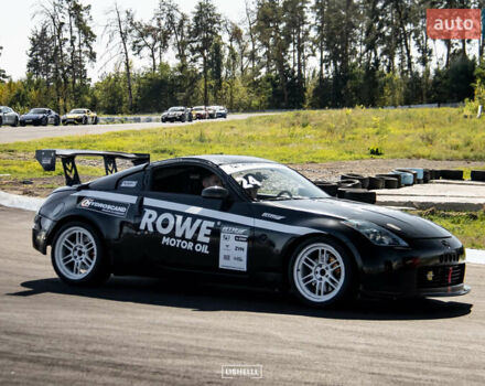 Черный Ниссан 350З, объемом двигателя 3.5 л и пробегом 157 тыс. км за 15900 $, фото 4 на Automoto.ua