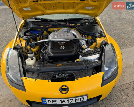 Желтый Ниссан 350З, объемом двигателя 3.5 л и пробегом 115 тыс. км за 12900 $, фото 25 на Automoto.ua