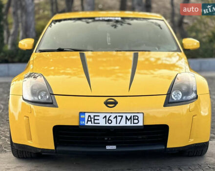Желтый Ниссан 350З, объемом двигателя 3.5 л и пробегом 115 тыс. км за 12900 $, фото 2 на Automoto.ua