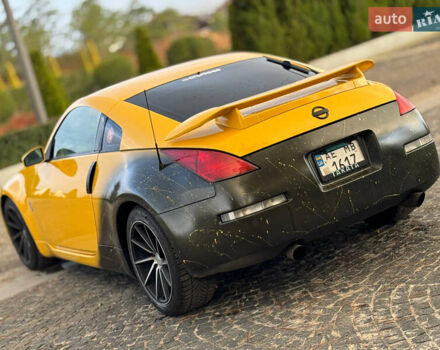 Желтый Ниссан 350З, объемом двигателя 3.5 л и пробегом 115 тыс. км за 12900 $, фото 9 на Automoto.ua