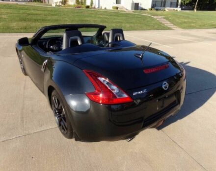 Черный Ниссан 370 З, объемом двигателя 3.7 л и пробегом 35 тыс. км за 12000 $, фото 3 на Automoto.ua