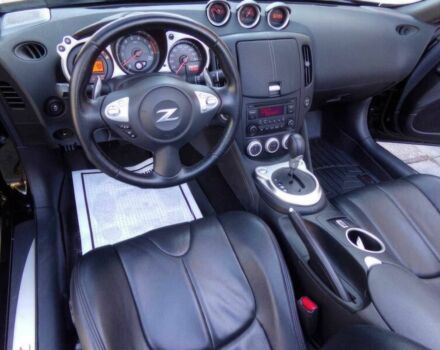 Черный Ниссан 370 З, объемом двигателя 3.7 л и пробегом 35 тыс. км за 12000 $, фото 5 на Automoto.ua