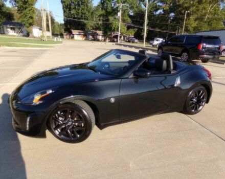 Черный Ниссан 370 З, объемом двигателя 3.7 л и пробегом 35 тыс. км за 12000 $, фото 1 на Automoto.ua