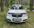 Белый Ниссан Альмера Классик, объемом двигателя 1.6 л и пробегом 226 тыс. км за 5100 $, фото 2 на Automoto.ua