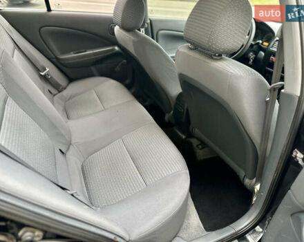 Черный Ниссан Альмера Классик, объемом двигателя 1.6 л и пробегом 183 тыс. км за 4400 $, фото 11 на Automoto.ua