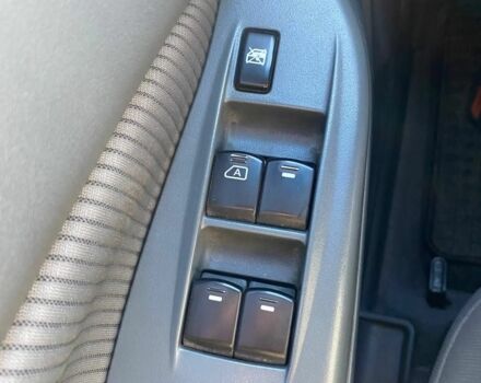 Черный Ниссан Альмера Классик, объемом двигателя 1.6 л и пробегом 260 тыс. км за 3800 $, фото 5 на Automoto.ua