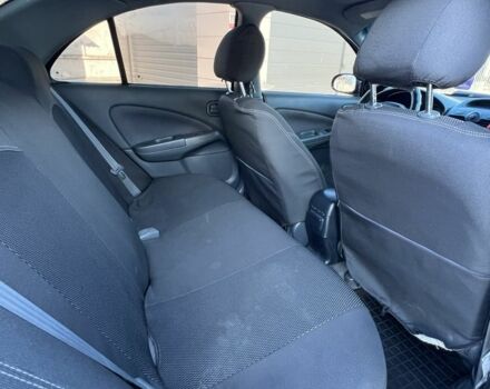 Черный Ниссан Альмера Классик, объемом двигателя 1.6 л и пробегом 250 тыс. км за 4800 $, фото 20 на Automoto.ua