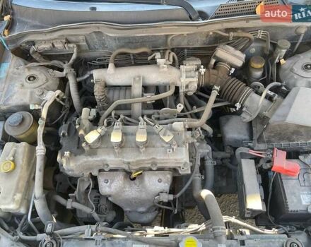 Черный Ниссан Альмера Классик, объемом двигателя 1.6 л и пробегом 140 тыс. км за 4250 $, фото 12 на Automoto.ua