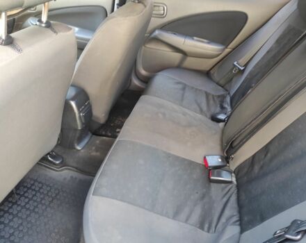 Черный Ниссан Альмера Классик, объемом двигателя 1.6 л и пробегом 222 тыс. км за 5200 $, фото 13 на Automoto.ua