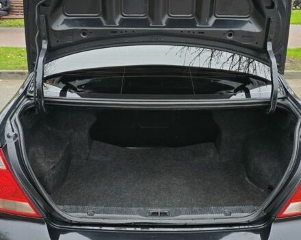 Черный Ниссан Альмера Классик, объемом двигателя 1.6 л и пробегом 333 тыс. км за 5000 $, фото 7 на Automoto.ua