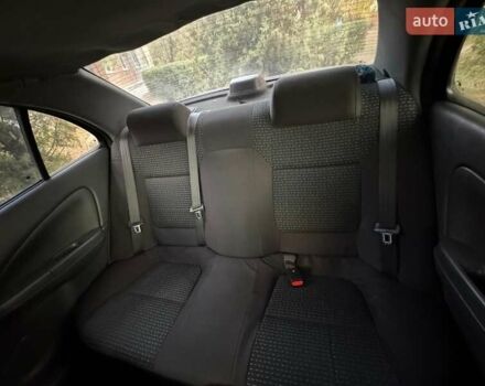 Черный Ниссан Альмера Классик, объемом двигателя 1.6 л и пробегом 212 тыс. км за 5200 $, фото 6 на Automoto.ua