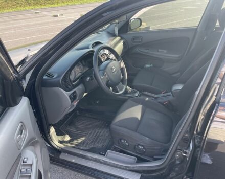 Чорний Ніссан Альмера Класік, об'ємом двигуна 1.6 л та пробігом 242 тис. км за 5000 $, фото 12 на Automoto.ua