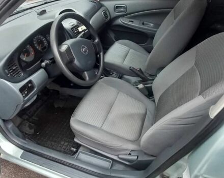 Серый Ниссан Альмера Классик, объемом двигателя 1.6 л и пробегом 230 тыс. км за 6000 $, фото 4 на Automoto.ua