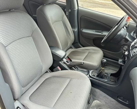 Серый Ниссан Альмера Классик, объемом двигателя 1.6 л и пробегом 210 тыс. км за 3790 $, фото 6 на Automoto.ua