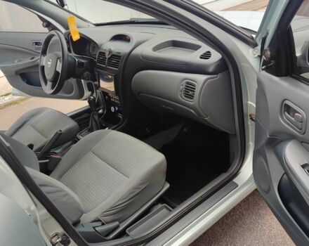 Серый Ниссан Альмера Классик, объемом двигателя 1.6 л и пробегом 215 тыс. км за 3999 $, фото 19 на Automoto.ua