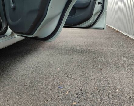 Серый Ниссан Альмера Классик, объемом двигателя 1.6 л и пробегом 215 тыс. км за 3999 $, фото 3 на Automoto.ua