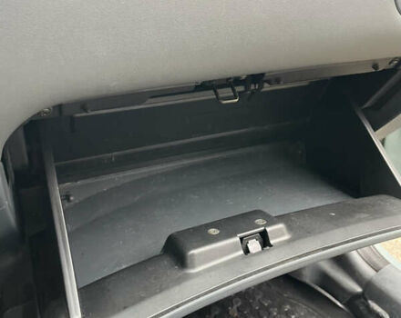 Серый Ниссан Альмера Классик, объемом двигателя 1.6 л и пробегом 213 тыс. км за 5400 $, фото 17 на Automoto.ua