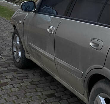 Сірий Ніссан Альмера Класік, об'ємом двигуна 1.6 л та пробігом 330 тис. км за 2450 $, фото 4 на Automoto.ua