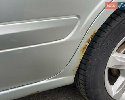 Серый Ниссан Альмера Классик, объемом двигателя 1.6 л и пробегом 213 тыс. км за 5400 $, фото 21 на Automoto.ua