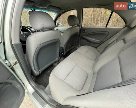 Серый Ниссан Альмера Классик, объемом двигателя 1.6 л и пробегом 213 тыс. км за 5400 $, фото 6 на Automoto.ua