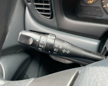 Серый Ниссан Альмера Классик, объемом двигателя 1.6 л и пробегом 213 тыс. км за 5400 $, фото 16 на Automoto.ua