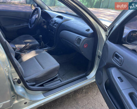 Серый Ниссан Альмера Классик, объемом двигателя 1.6 л и пробегом 198 тыс. км за 5200 $, фото 14 на Automoto.ua