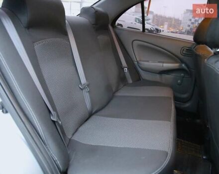 Серый Ниссан Альмера Классик, объемом двигателя 1.6 л и пробегом 93 тыс. км за 6100 $, фото 7 на Automoto.ua