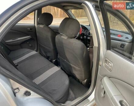 Серый Ниссан Альмера Классик, объемом двигателя 1.6 л и пробегом 185 тыс. км за 5700 $, фото 3 на Automoto.ua
