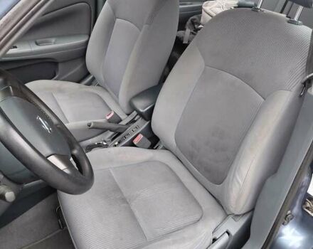 Синий Ниссан Альмера Классик, объемом двигателя 1.6 л и пробегом 218 тыс. км за 4800 $, фото 13 на Automoto.ua