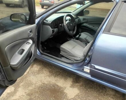 Синий Ниссан Альмера Классик, объемом двигателя 1.6 л и пробегом 280 тыс. км за 3400 $, фото 7 на Automoto.ua