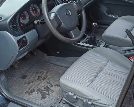 Синий Ниссан Альмера Классик, объемом двигателя 1.6 л и пробегом 211 тыс. км за 3700 $, фото 3 на Automoto.ua