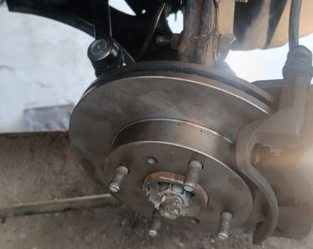 Синий Ниссан Альмера Классик, объемом двигателя 1.6 л и пробегом 290 тыс. км за 3500 $, фото 6 на Automoto.ua