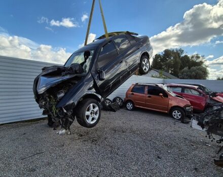 Синий Ниссан Альмера Классик, объемом двигателя 1.6 л и пробегом 85 тыс. км за 1500 $, фото 6 на Automoto.ua
