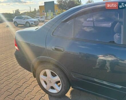 Синий Ниссан Альмера Классик, объемом двигателя 1.6 л и пробегом 198 тыс. км за 5500 $, фото 2 на Automoto.ua