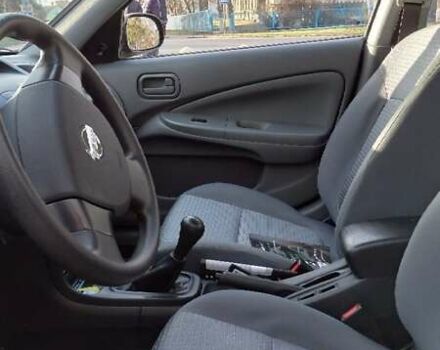 Синий Ниссан Альмера Классик, объемом двигателя 1.6 л и пробегом 25 тыс. км за 7800 $, фото 2 на Automoto.ua