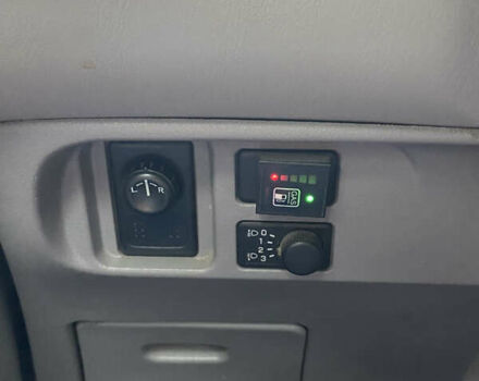 Красный Ниссан Альмера Тино, объемом двигателя 1.77 л и пробегом 226 тыс. км за 3552 $, фото 17 на Automoto.ua