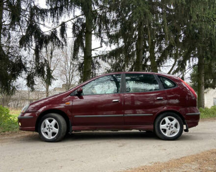 Красный Ниссан Альмера Тино, объемом двигателя 1.77 л и пробегом 226 тыс. км за 3552 $, фото 9 на Automoto.ua