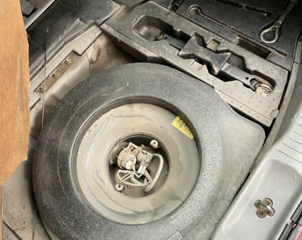 Красный Ниссан Альмера Тино, объемом двигателя 1.77 л и пробегом 226 тыс. км за 3552 $, фото 22 на Automoto.ua