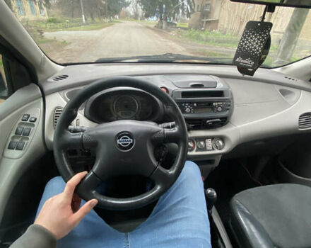 Красный Ниссан Альмера Тино, объемом двигателя 1.77 л и пробегом 226 тыс. км за 3552 $, фото 14 на Automoto.ua