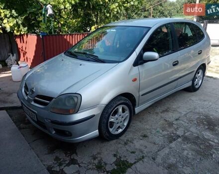 Серый Ниссан Альмера Тино, объемом двигателя 2.18 л и пробегом 300 тыс. км за 3800 $, фото 5 на Automoto.ua