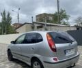 Серый Ниссан Альмера Тино, объемом двигателя 2.2 л и пробегом 330 тыс. км за 1951 $, фото 4 на Automoto.ua