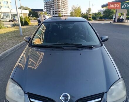 Серый Ниссан Альмера Тино, объемом двигателя 2.18 л и пробегом 277 тыс. км за 3500 $, фото 7 на Automoto.ua