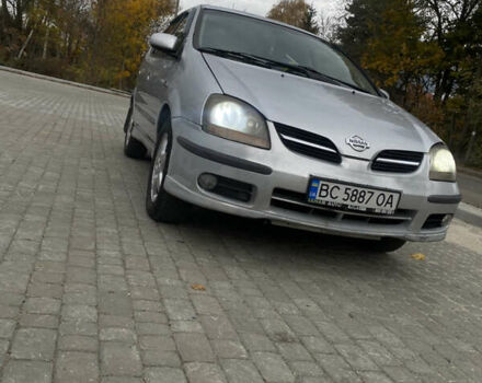 Серый Ниссан Альмера Тино, объемом двигателя 2.2 л и пробегом 266 тыс. км за 2650 $, фото 1 на Automoto.ua