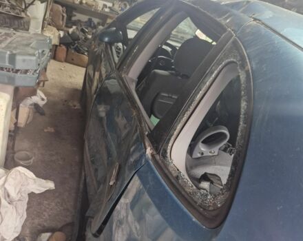 Зелений Ніссан Альмера Тіна, об'ємом двигуна 2 л та пробігом 101 тис. км за 1000 $, фото 4 на Automoto.ua