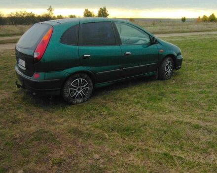 Зеленый Ниссан Альмера Тино, объемом двигателя 2.2 л и пробегом 350 тыс. км за 2100 $, фото 6 на Automoto.ua