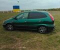 Зеленый Ниссан Альмера Тино, объемом двигателя 2.2 л и пробегом 350 тыс. км за 2100 $, фото 11 на Automoto.ua