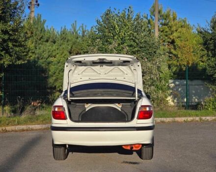 Білий Ніссан Альмера, об'ємом двигуна 1.6 л та пробігом 94 тис. км за 4999 $, фото 6 на Automoto.ua
