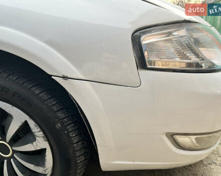 Белый Ниссан Альмера, объемом двигателя 1.6 л и пробегом 313 тыс. км за 4700 $, фото 16 на Automoto.ua