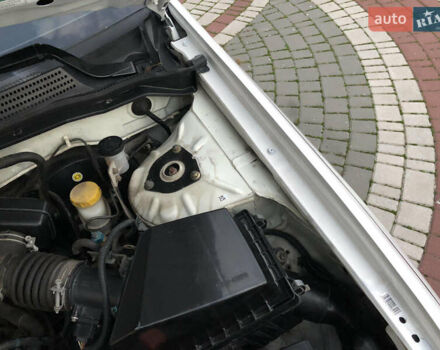 Белый Ниссан Альмера, объемом двигателя 1.6 л и пробегом 187 тыс. км за 5300 $, фото 39 на Automoto.ua